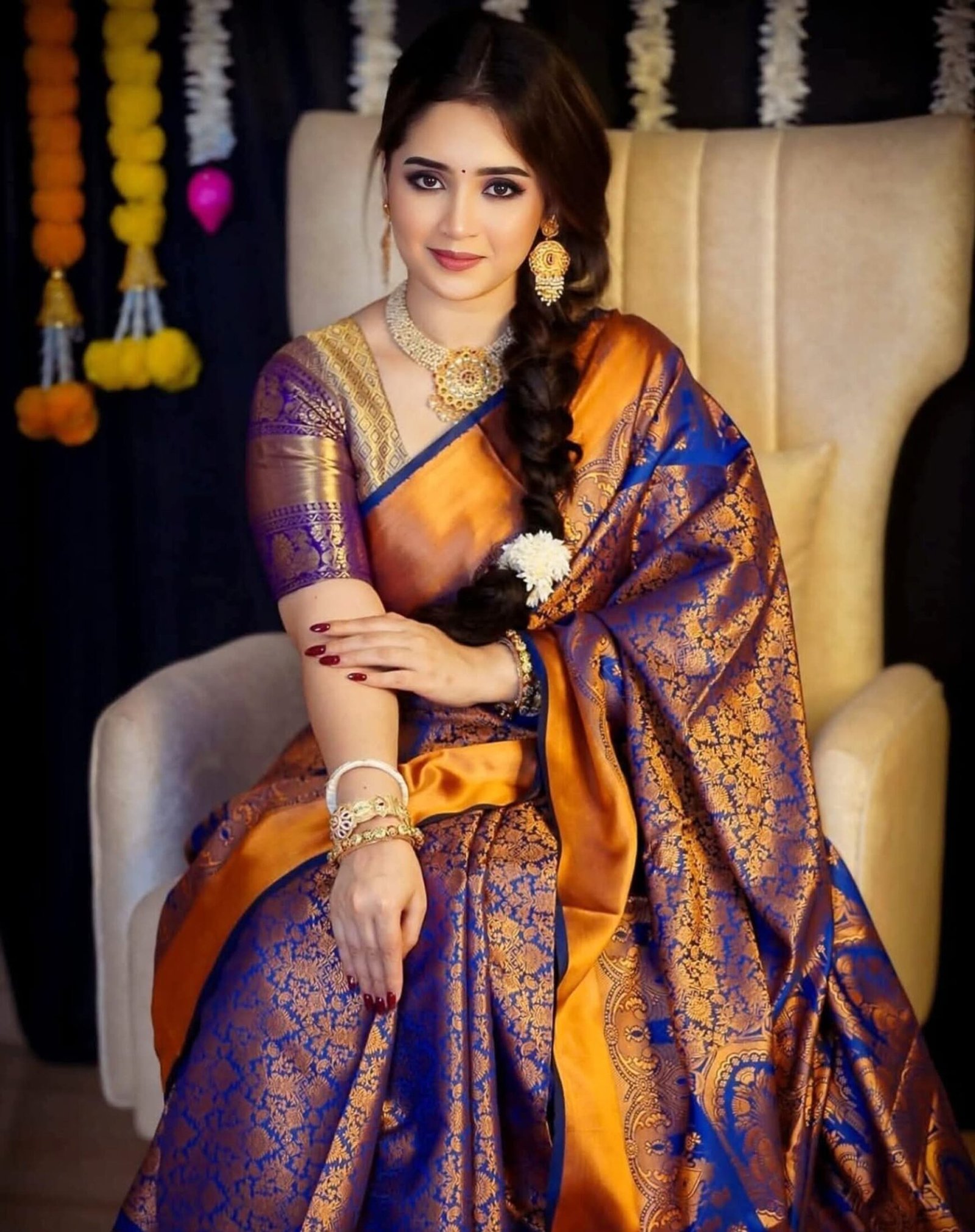 প্রিমিয়াম কোয়ালেটির কাঞ্চিপুরম শাড়ি + ব্লাউজ পিস – (কোড ০১)